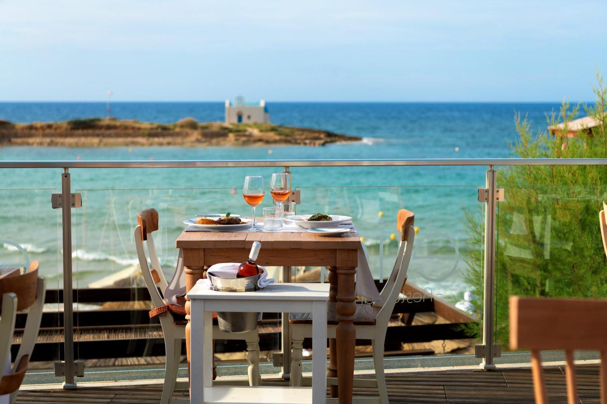 High Beach Resort Малиа Экстерьер фото