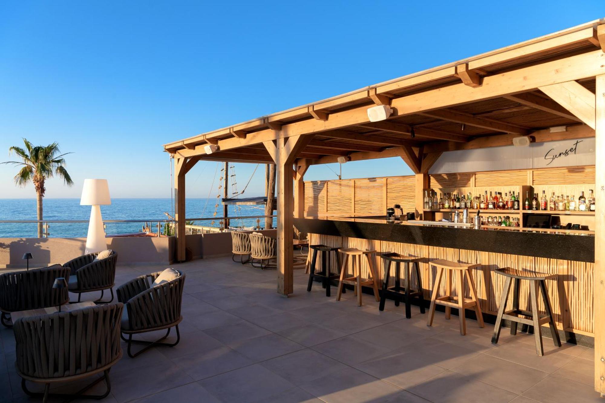 High Beach Resort Малиа Экстерьер фото